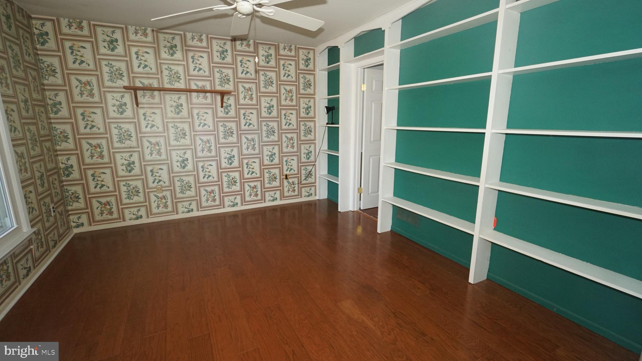 YARDLEY, Pennsylvania, 19067, United States, 4 Bedrooms Bedrooms, ,3 BathroomsBathrooms,Residential,For Sale,1988556