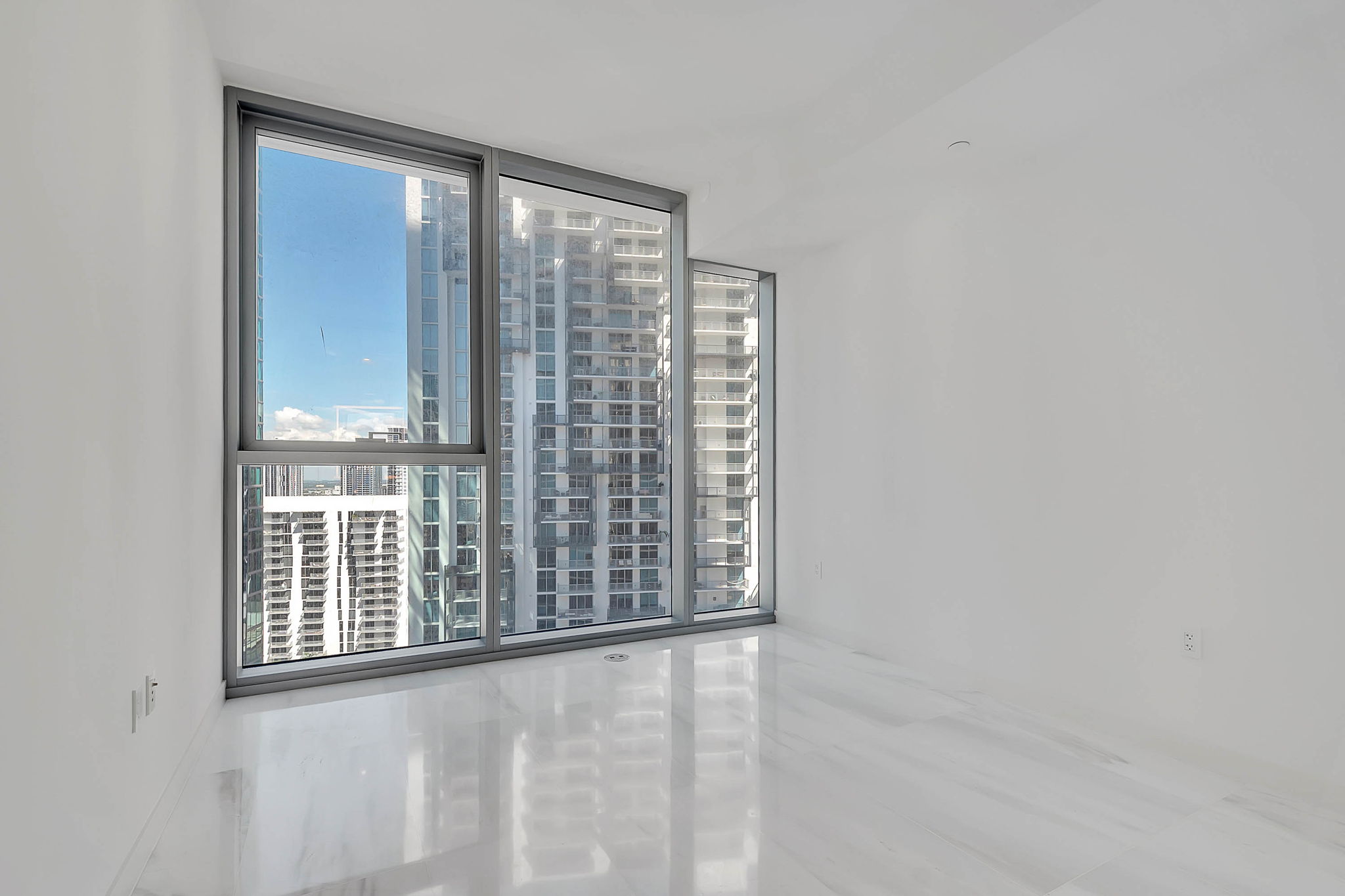  300 Biscayne Boulevard Way, Miami, FL, 33131 - 物件實景