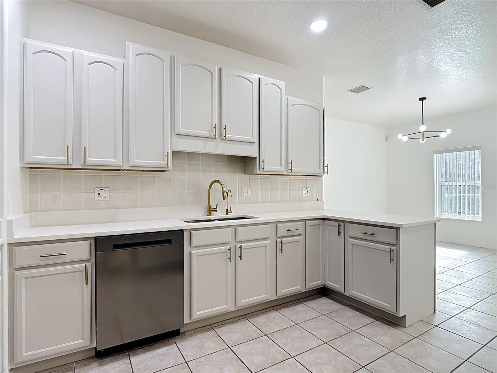 ST CLOUD, Florida, 34771, United States, 4 Bedrooms Bedrooms, ,3 BathroomsBathrooms,Residential,For Sale,2048111