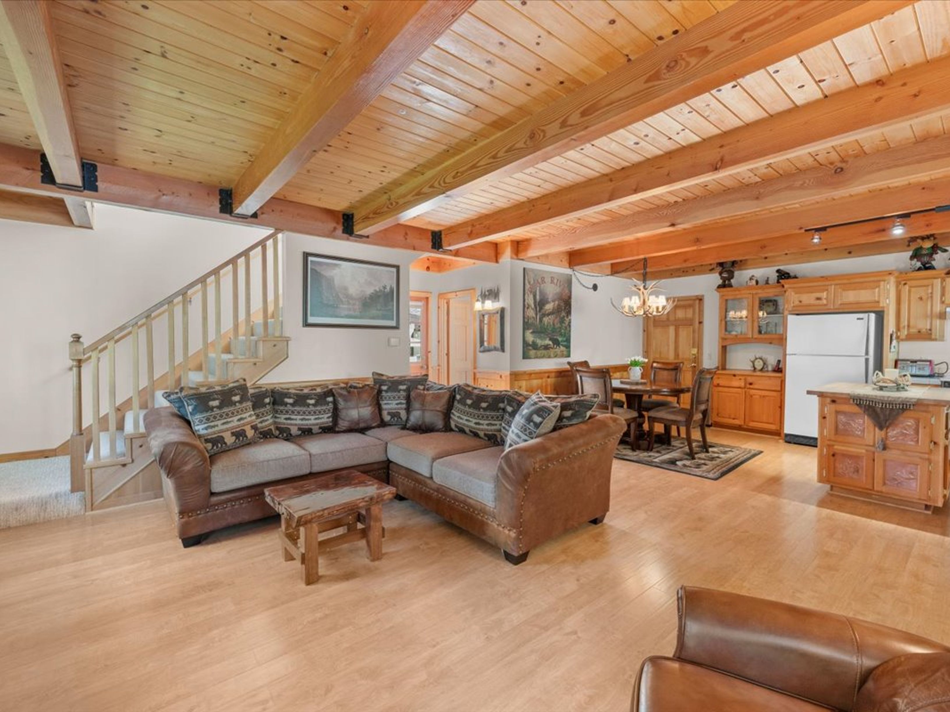  416 Pineview Drive, Big Bear, CA 92314 - 物件實景