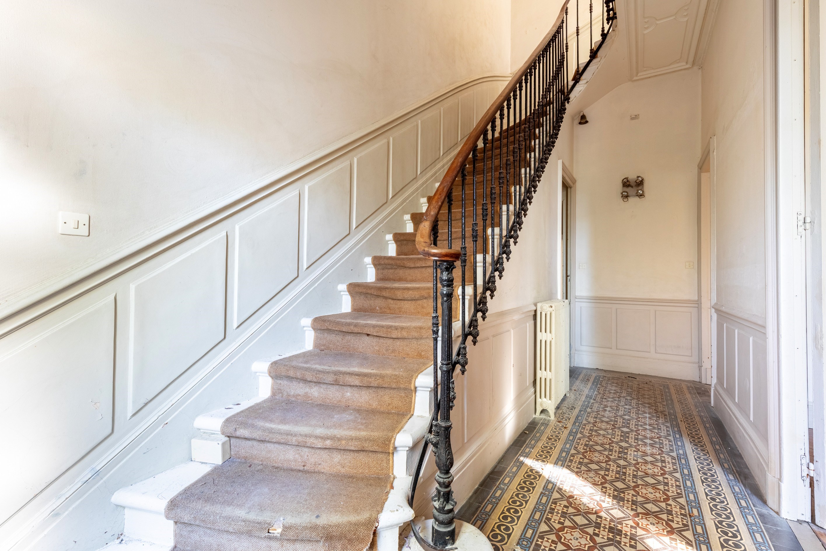  EXCLUSIVE LISTING – ELEGANT BOURGEOIS HOME – VIEWS OF PARC BORDELAIS – TERRACES… - 物件實景