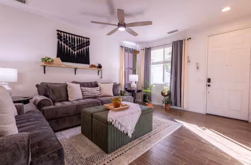 Indio, California, 92201, United States, 3 Bedrooms Bedrooms, ,Residential,For Sale,2006567