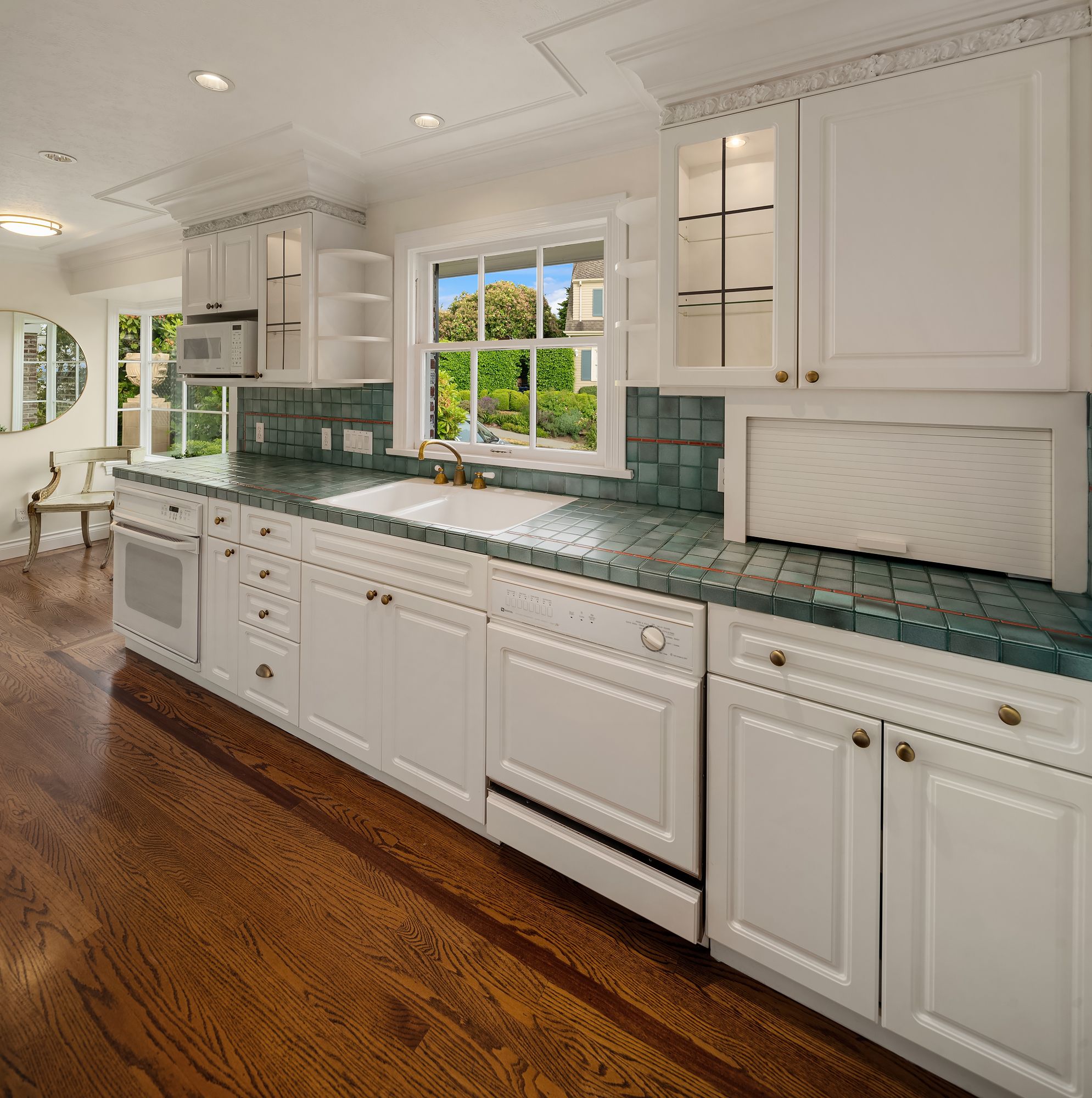  4206 W Glenmont Lane, Seattle, WA 98199 - 物件實景
