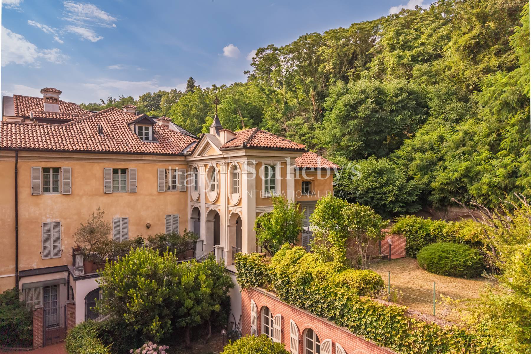  Prestigious residence with large outdoor spaces - 物件實景
