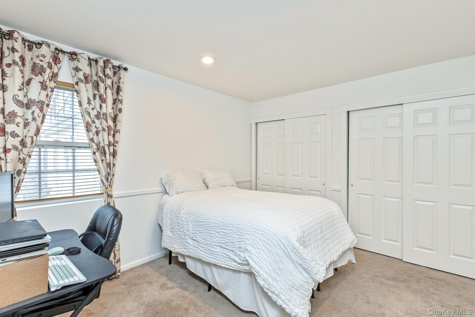  7 Possum Path, Coram, NY, 11727 - 物件實景