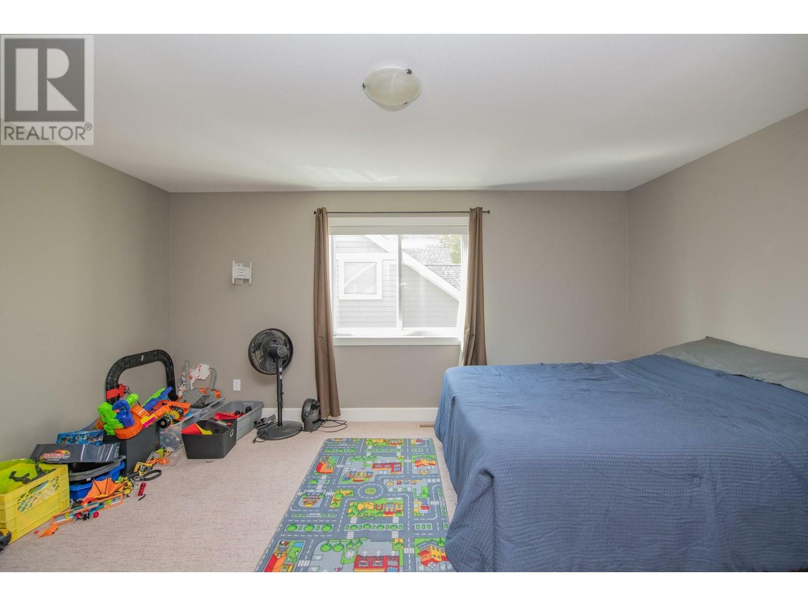 ARMSTRONG, British Columbia, V4Y 0X9, CA, 6 Bedrooms Bedrooms, ,3 BathroomsBathrooms,Residential,For Sale,1838697