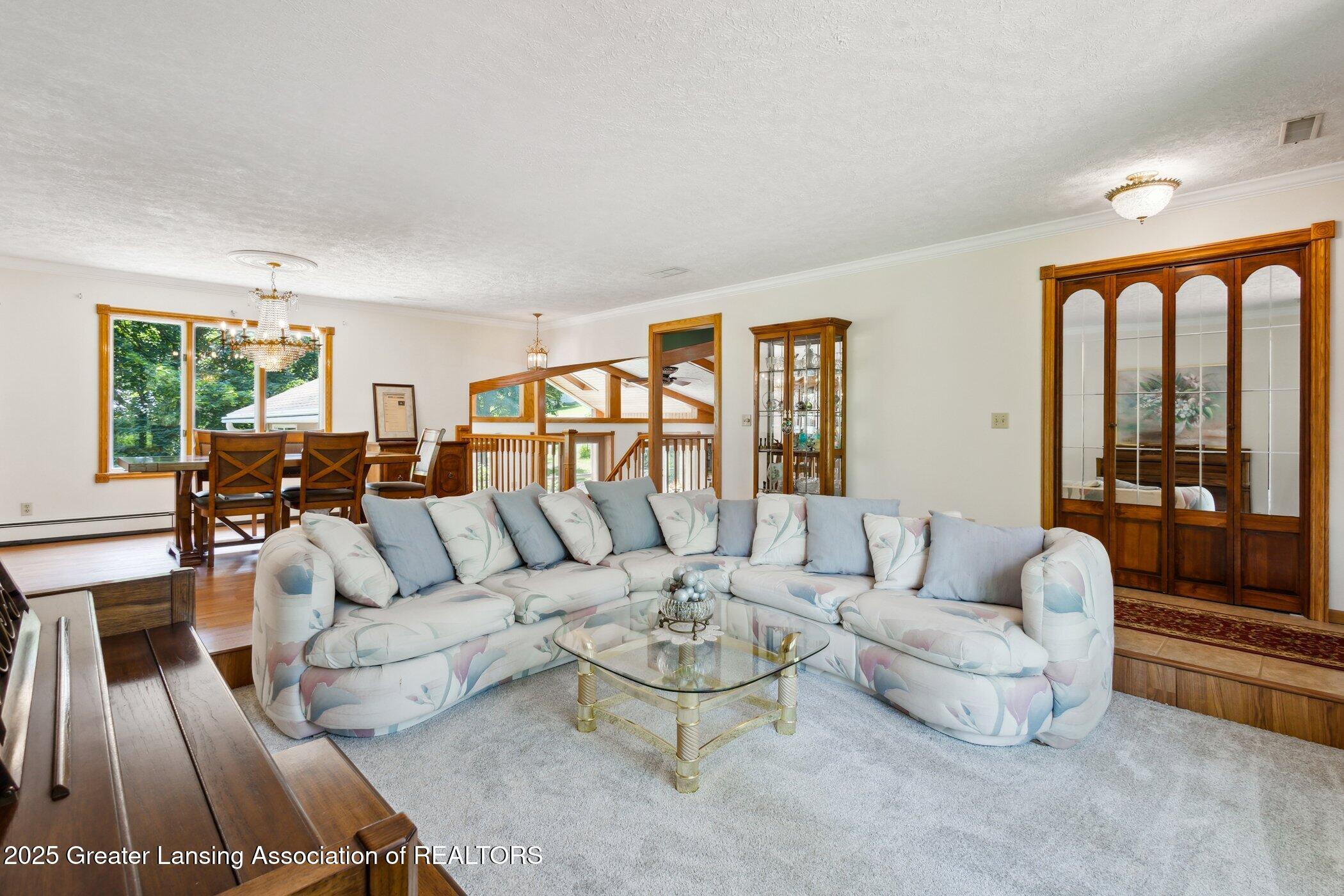 DeWitt, Michigan, 48820, United States, 4 Bedrooms Bedrooms, ,4 BathroomsBathrooms,Residential,For Sale,1911452