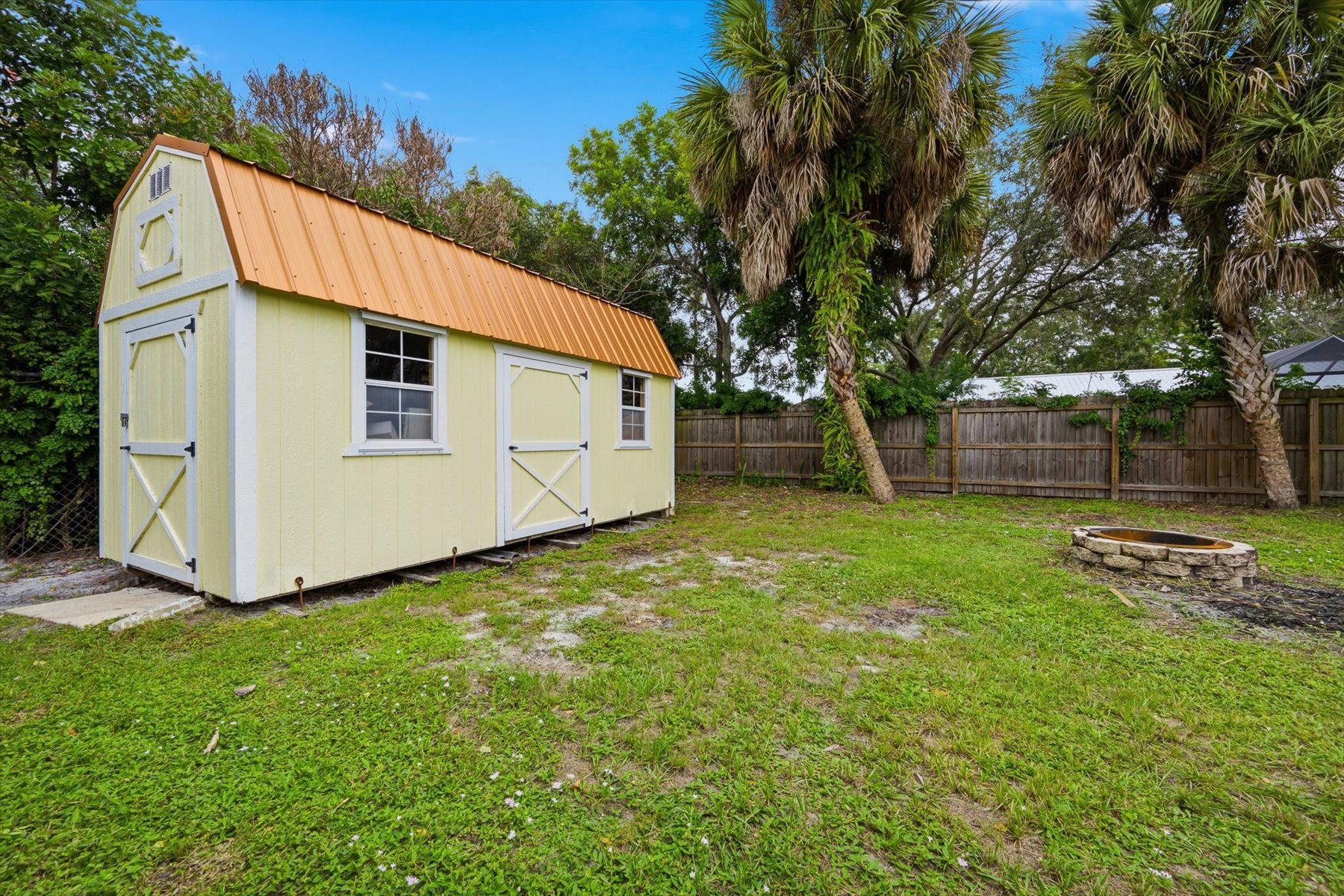  446 Coral Drive, Melbourne, FL, 32935 - 物件實景