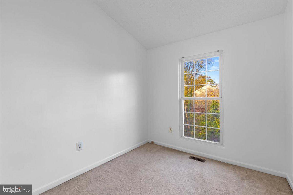 Alexandria, Virginia, 22306, United States, 3 Bedrooms Bedrooms, ,4 BathroomsBathrooms,Residential,For Sale,1984696