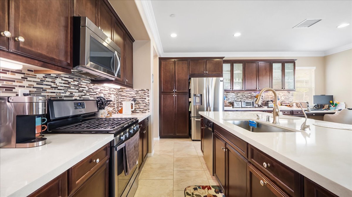 San Bernardino, California, 92407, United States, 4 Bedrooms Bedrooms, ,3 BathroomsBathrooms,Residential,For Sale,1978188