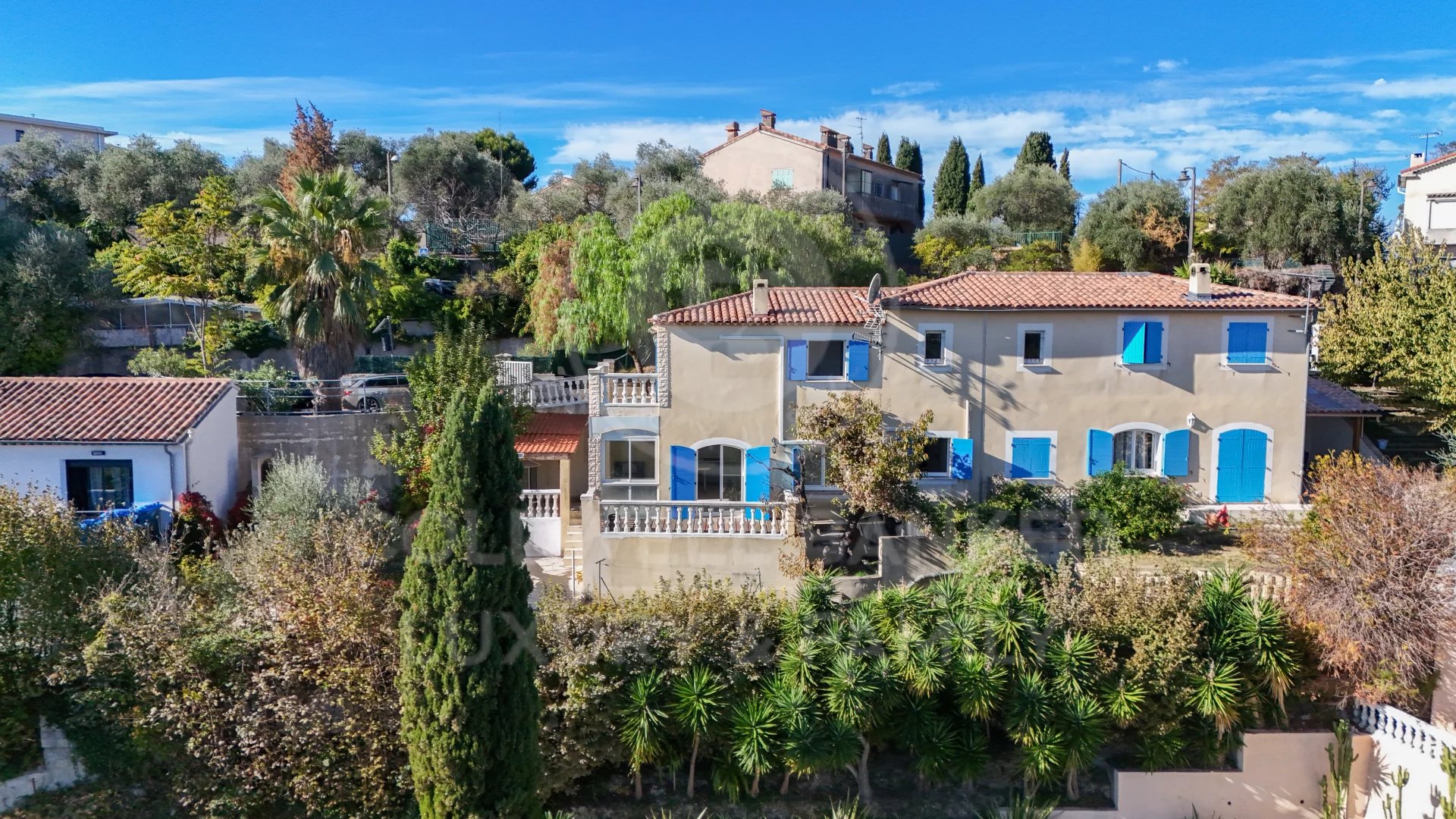 Nice, Provence-Alpes-Côte d’Azur, 06000, FR, 3 Bedrooms Bedrooms, ,2 BathroomsBathrooms,Residential,For Sale,1999783