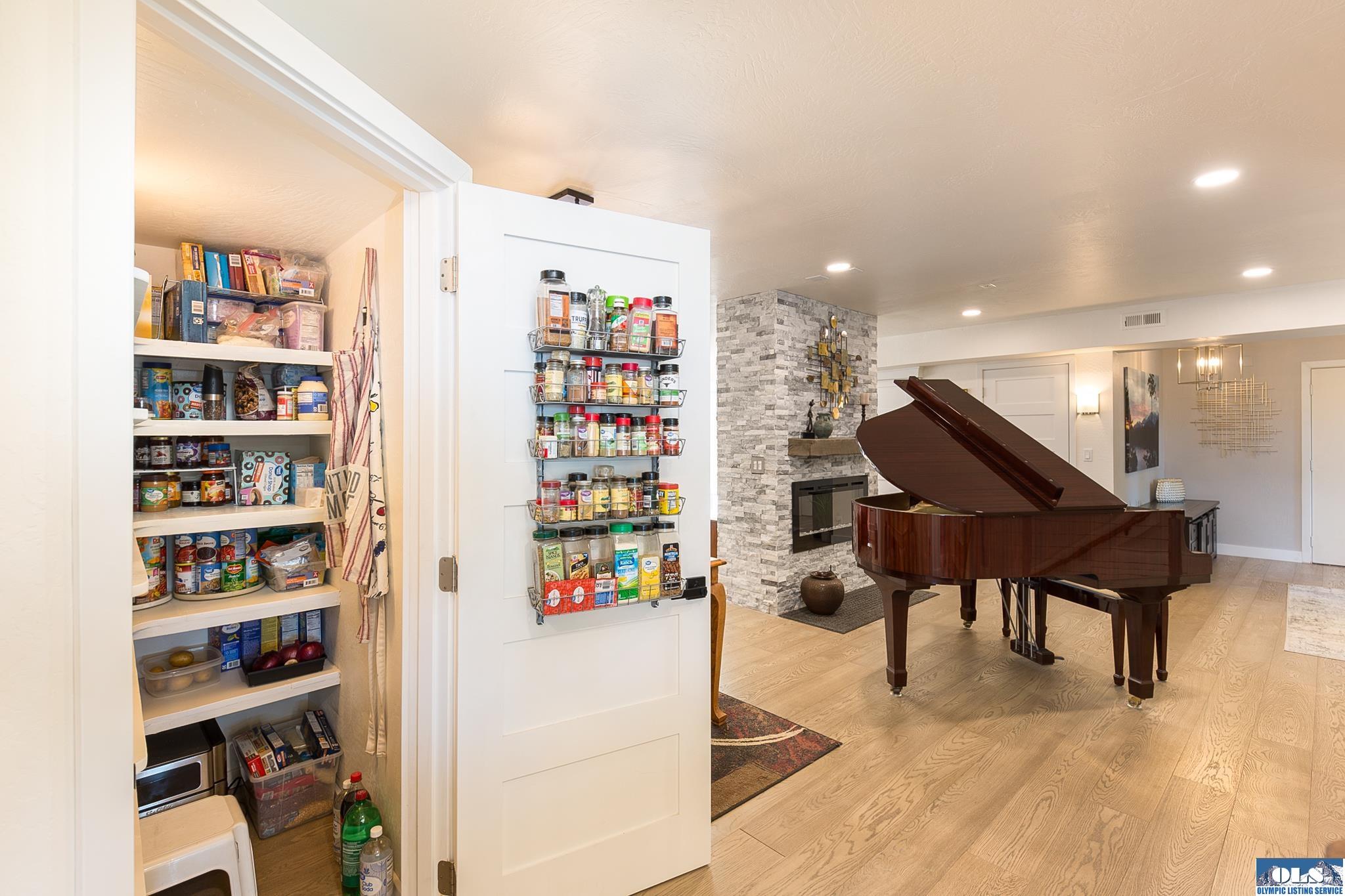 Port Angeles, Washington, 98363, United States, 4 Bedrooms Bedrooms, ,5 BathroomsBathrooms,Residential,For Sale,1905909