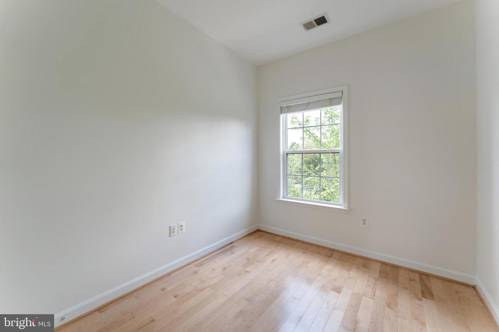 Brambleton, Virginia, 20148, United States, 3 Bedrooms Bedrooms, ,4 BathroomsBathrooms,Residential,For Sale,1916564