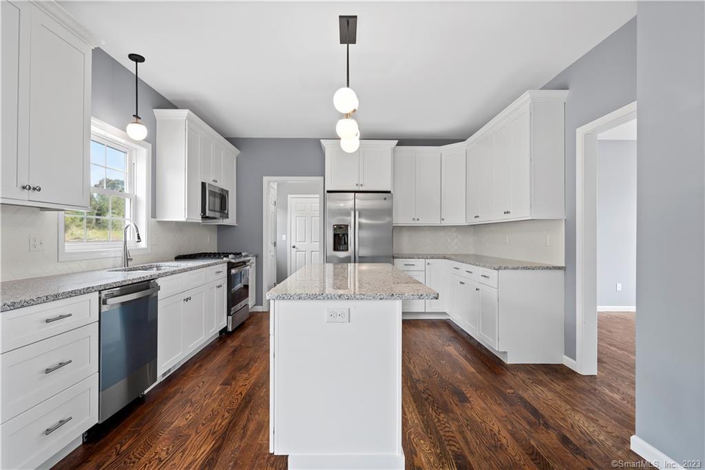 Bristol, Connecticut, 06010, United States, 3 Bedrooms Bedrooms, ,3 BathroomsBathrooms,Residential,For Sale,1859508