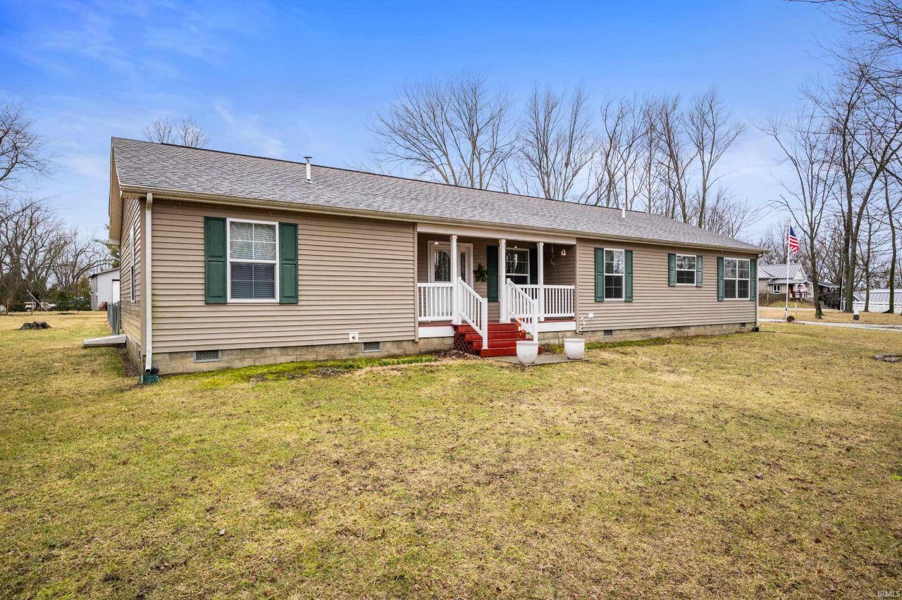 Alexandria, Indiana, 46001, United States, 3 Bedrooms Bedrooms, ,2 BathroomsBathrooms,Residential,For Sale,1728974