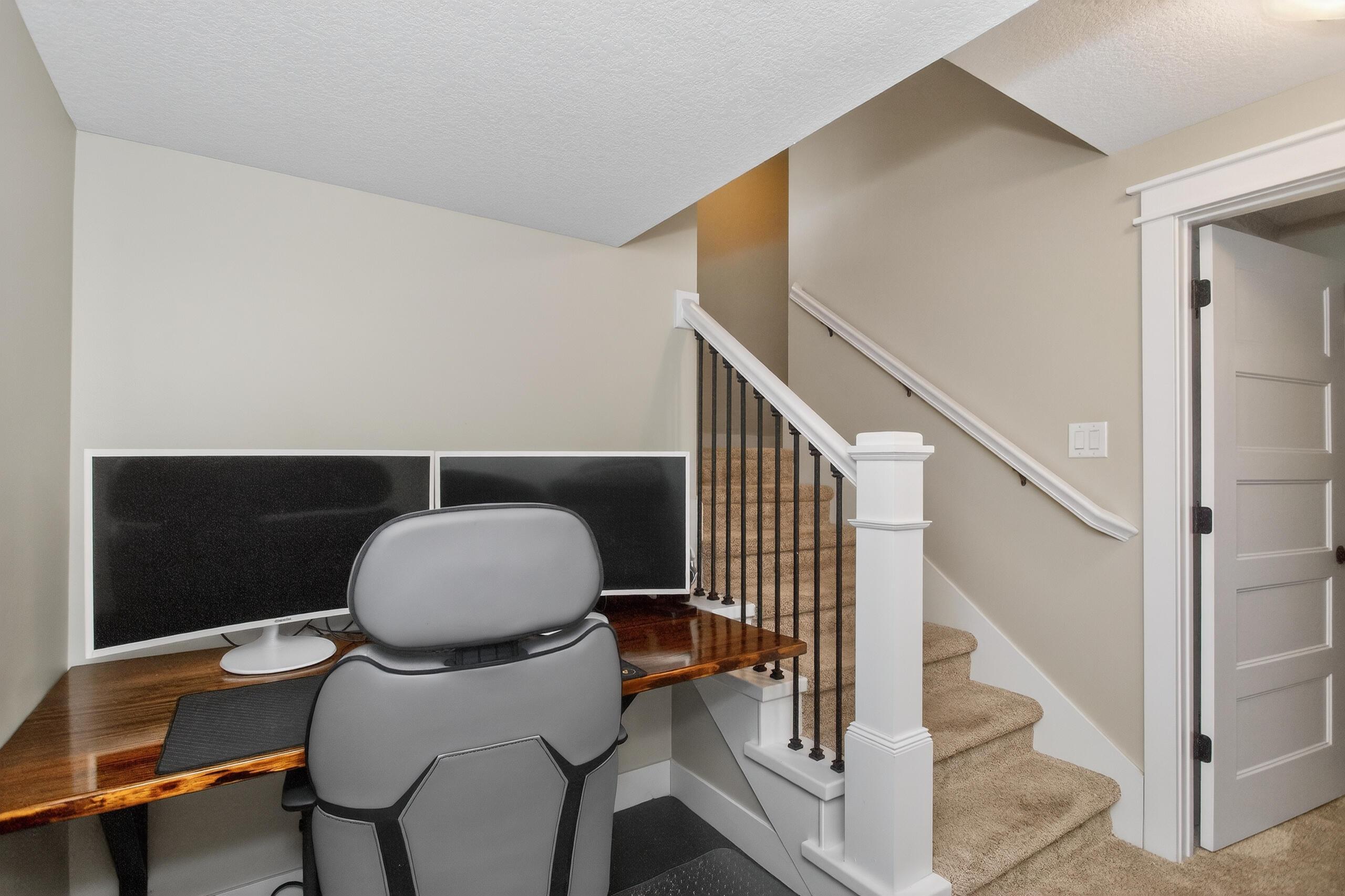 Ames, Iowa, 50014, United States, 5 Bedrooms Bedrooms, ,4 BathroomsBathrooms,Residential,For Sale,2006448