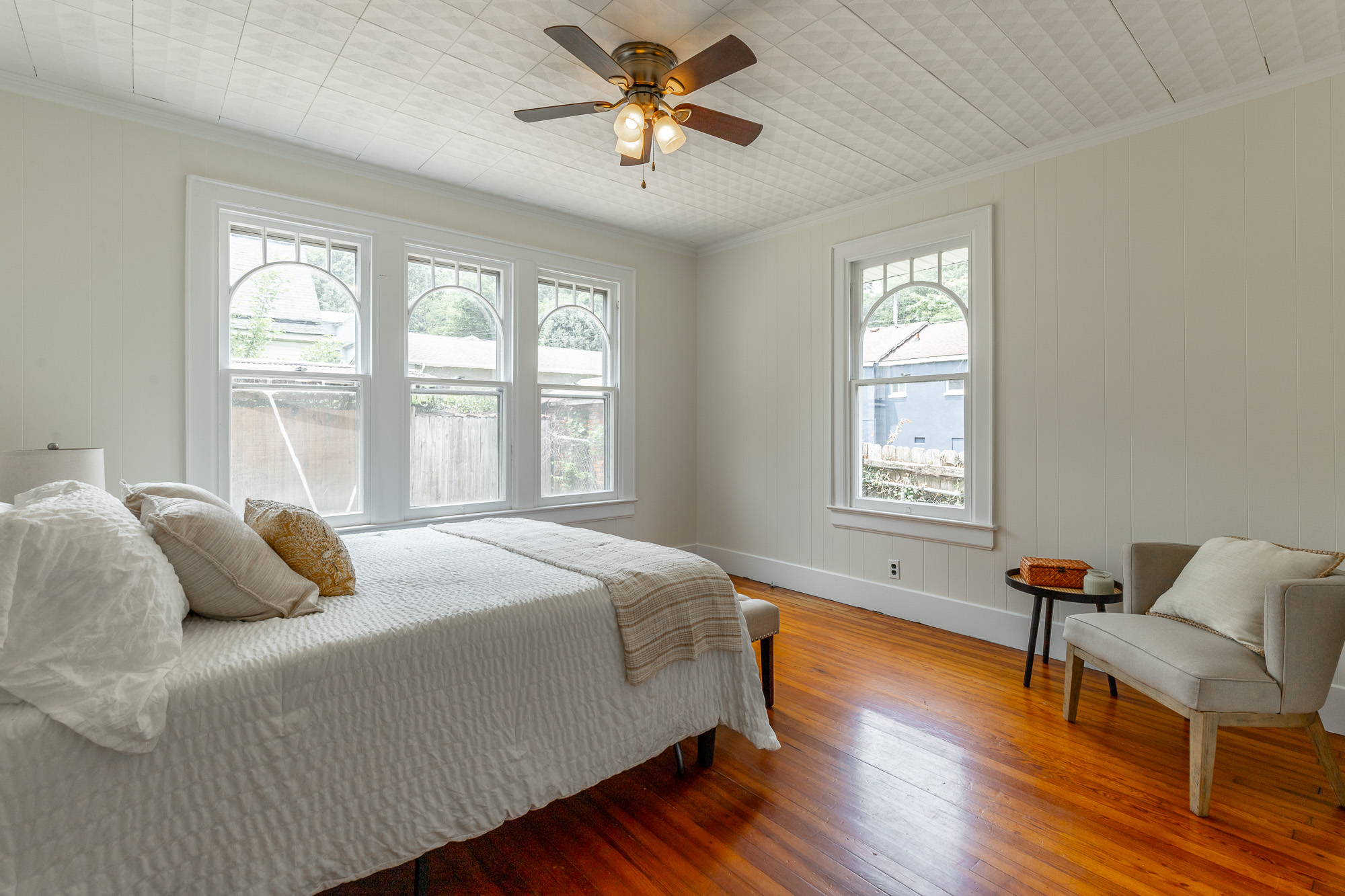 Chattanooga, Tennessee, 37409, United States, 2 Bedrooms Bedrooms, ,2 BathroomsBathrooms,Residential,For Sale,1983381