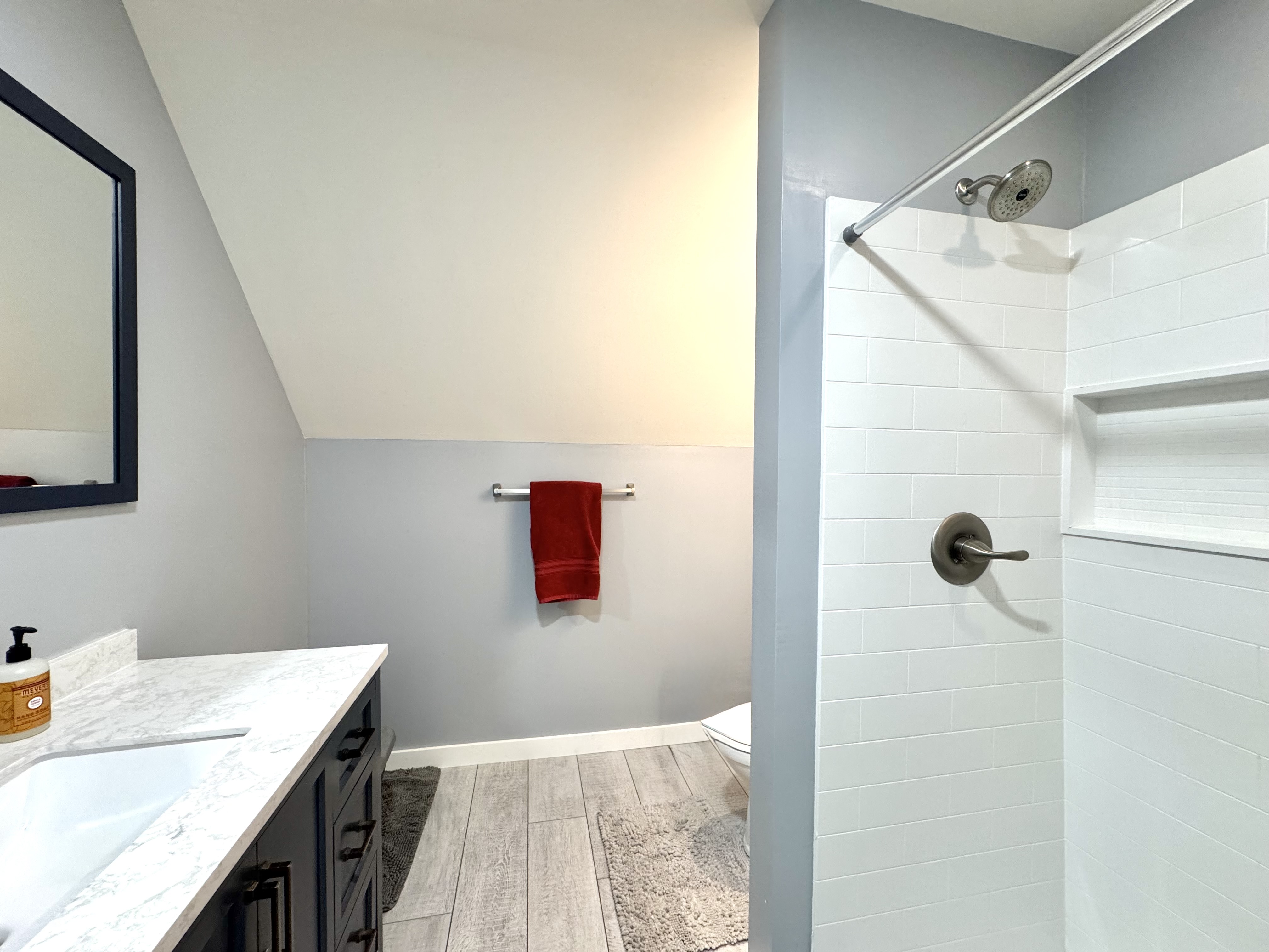 Athens, New York, 12015, United States, 3 Bedrooms Bedrooms, ,3 BathroomsBathrooms,Residential,For Sale,1995415