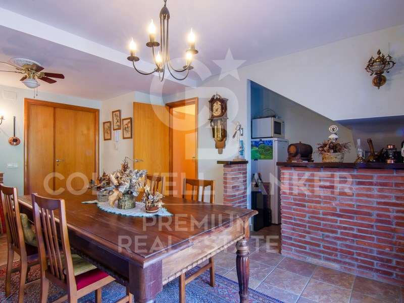Cerdanyola del Vallès, Catalonia, ES, 5 Bedrooms Bedrooms, ,3 BathroomsBathrooms,Residential,For Sale,1610457