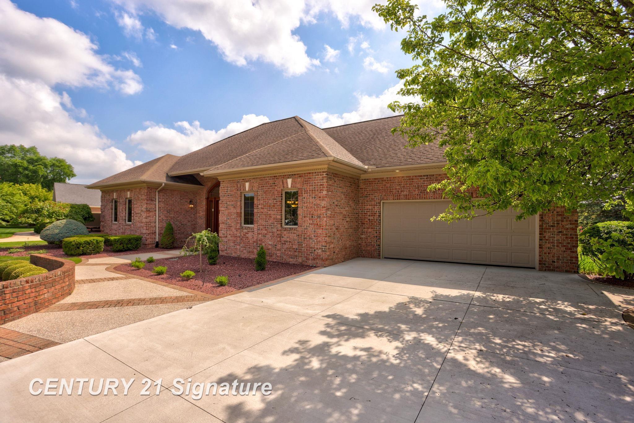 Saginaw, Michigan, 48603, United States, 4 Bedrooms Bedrooms, ,4 BathroomsBathrooms,Residential,For Sale,1979147