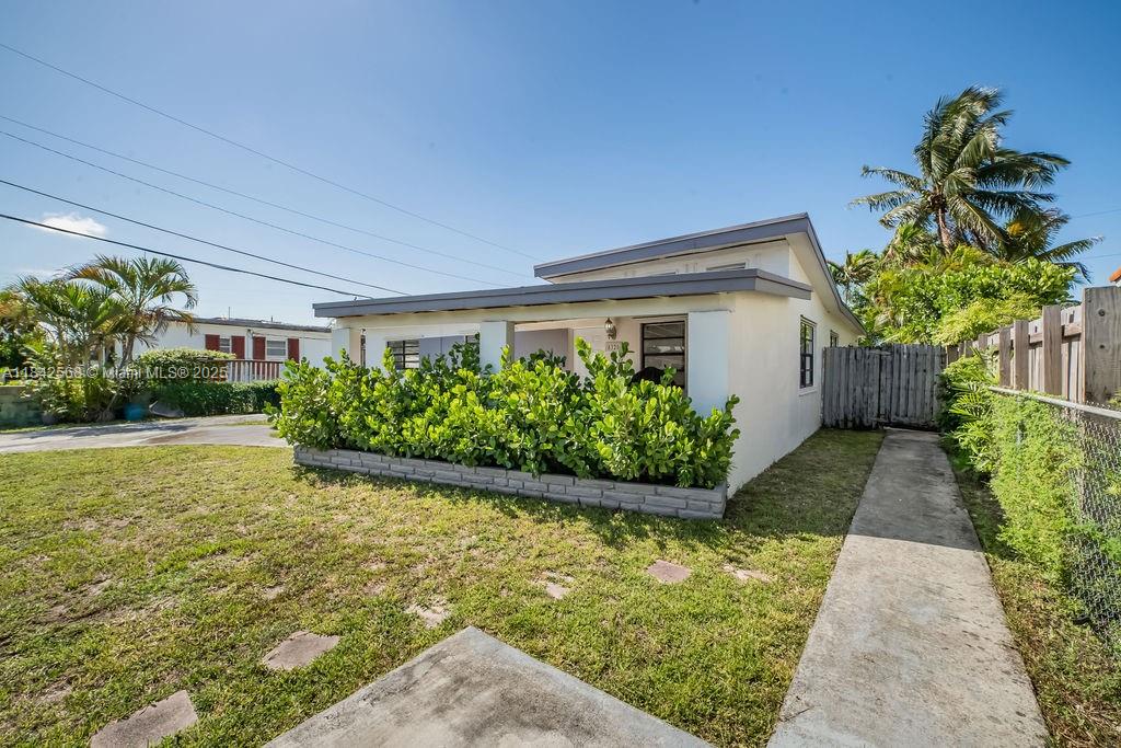 Miami, Florida, 33155, United States, 4 Bedrooms Bedrooms, ,3 BathroomsBathrooms,Residential,For Sale,1897707