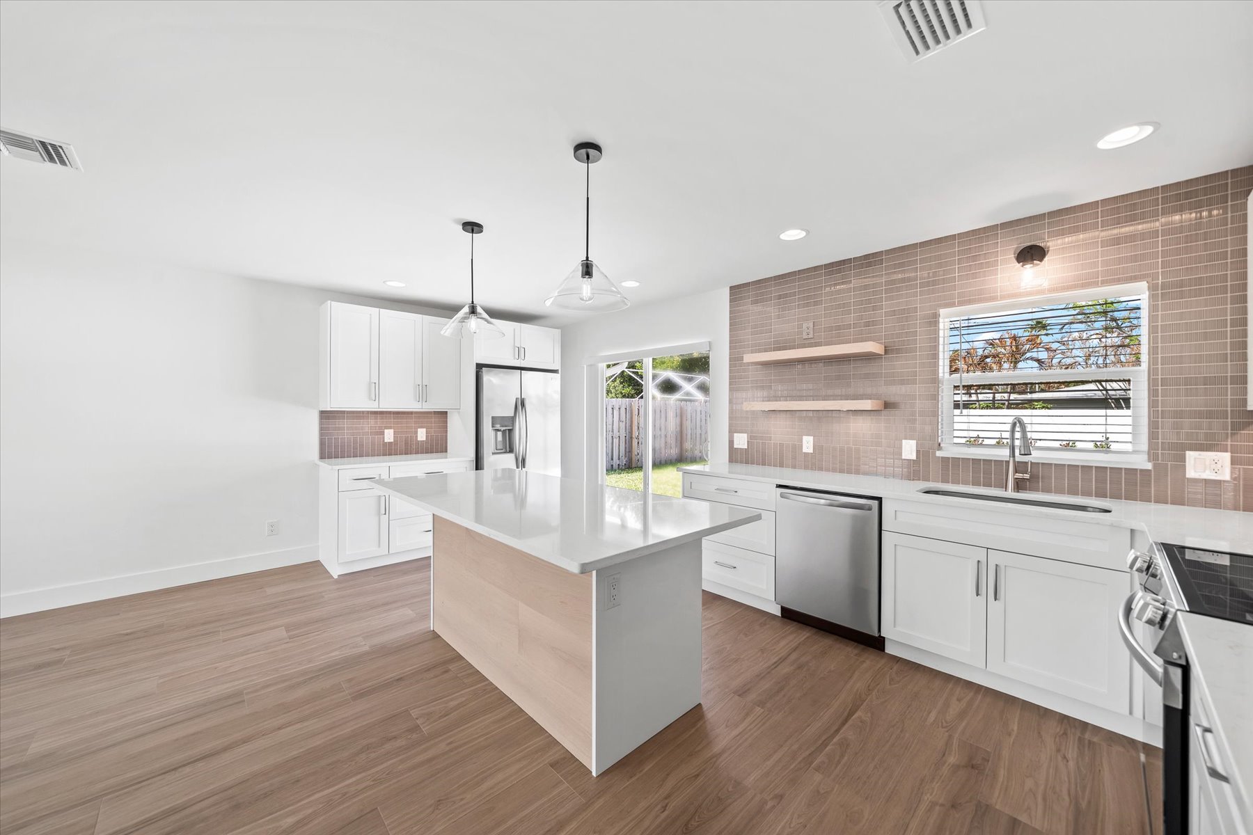  122 1st Avenue, Indialantic, FL, 32903 - 物件實景