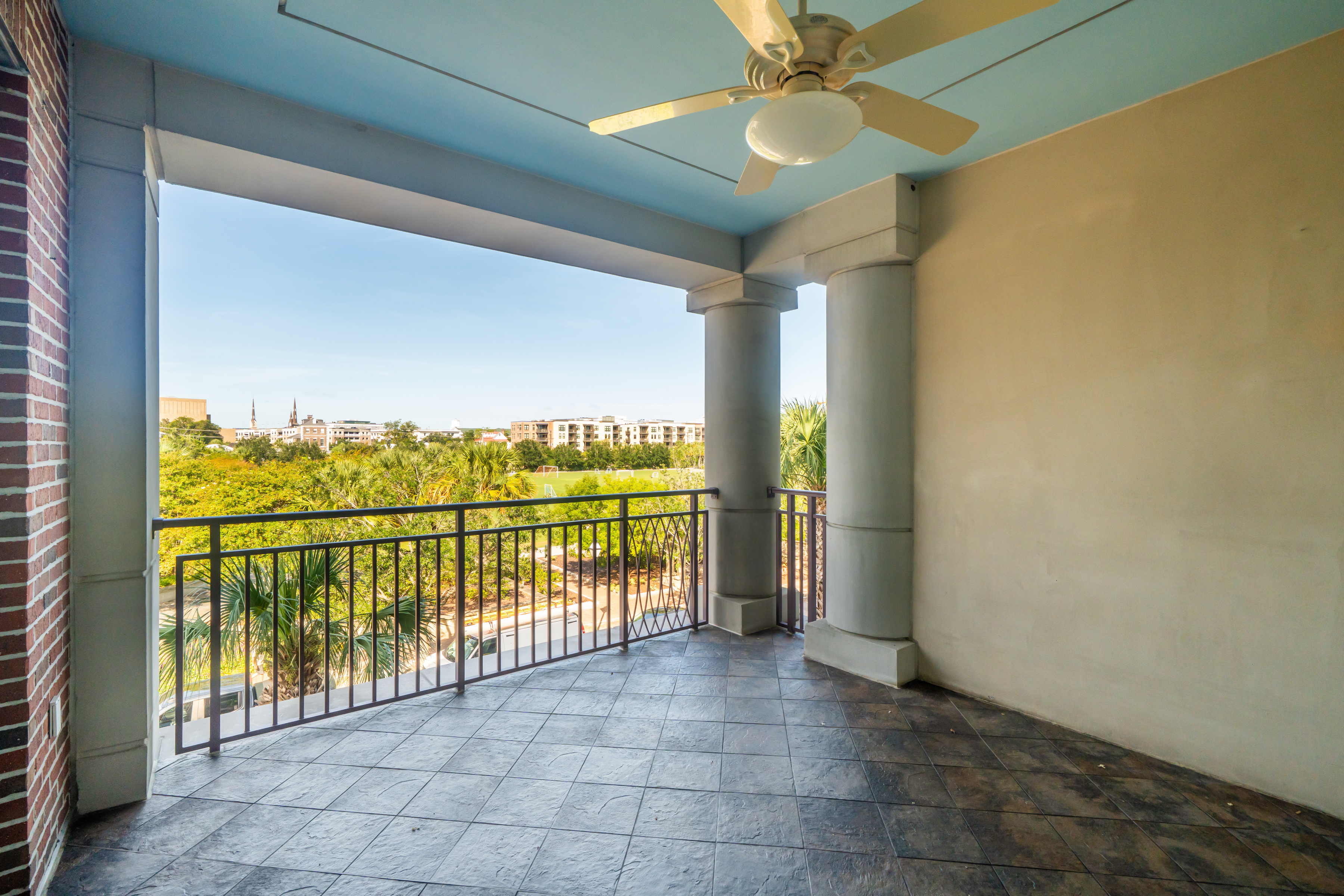  2 Laurens Street Unit 2C - 物件實景