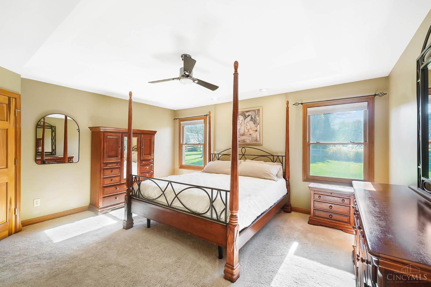 Hamilton, Ohio, 45013, United States, 4 Bedrooms Bedrooms, ,4 BathroomsBathrooms,Residential,For Sale,2000697