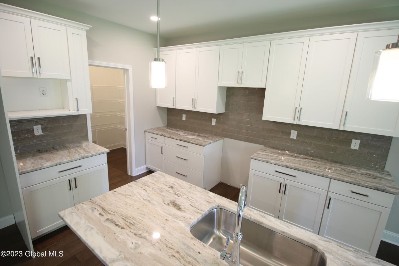 Clifton Park, New York, 12065, United States, 4 Bedrooms Bedrooms, ,3 BathroomsBathrooms,Residential,For Sale,1933145