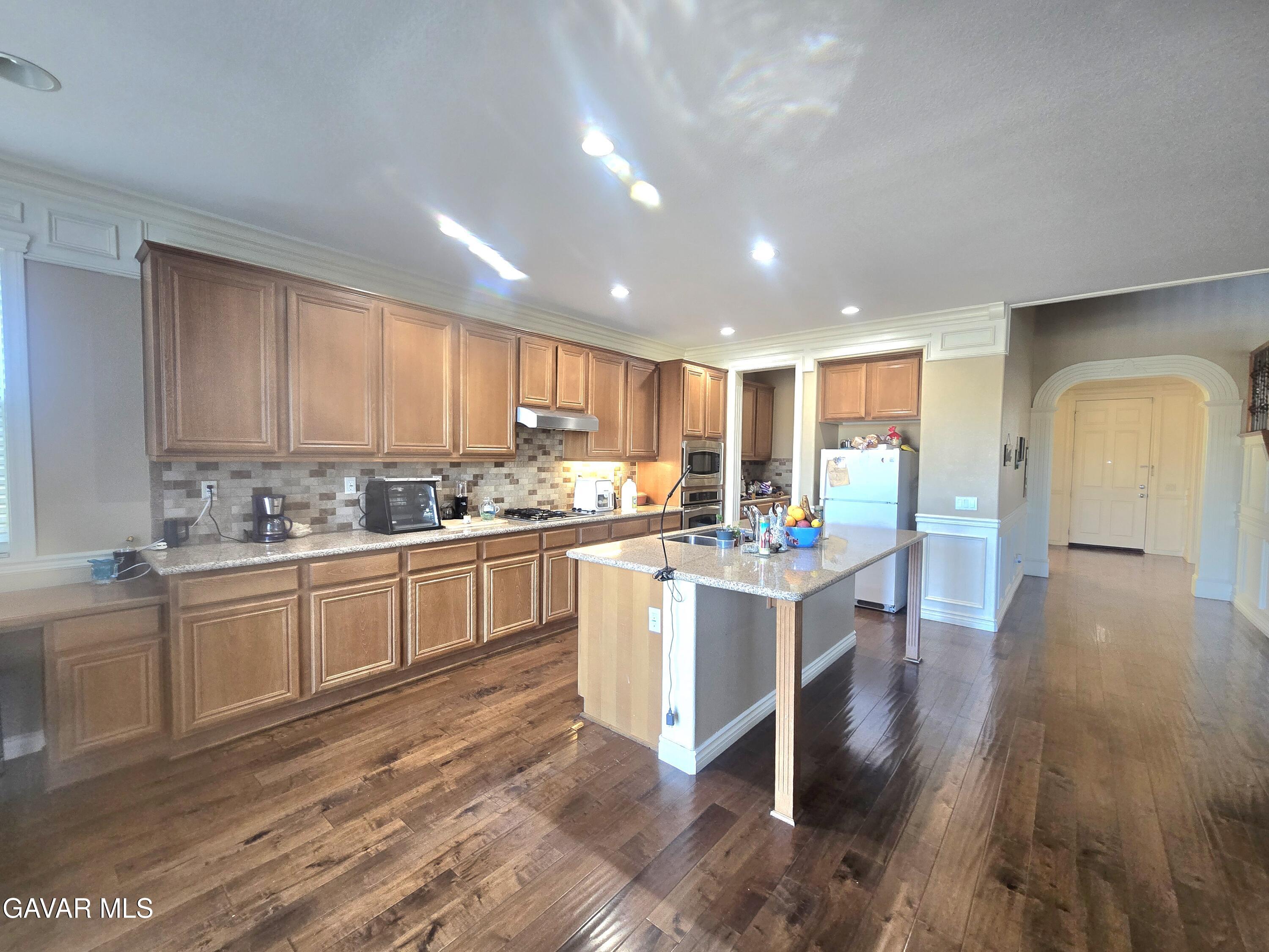 Palmdale, California, 93551, United States, 5 Bedrooms Bedrooms, ,4 BathroomsBathrooms,Residential,For Sale,2002512