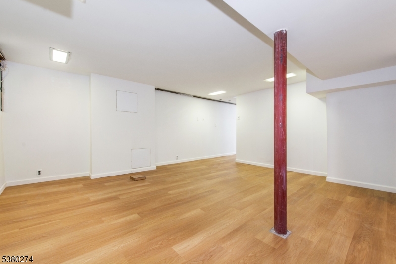 Clifton City, New Jersey, 07012, United States, 4 Bedrooms Bedrooms, ,2 BathroomsBathrooms,Residential,For Sale,1940862