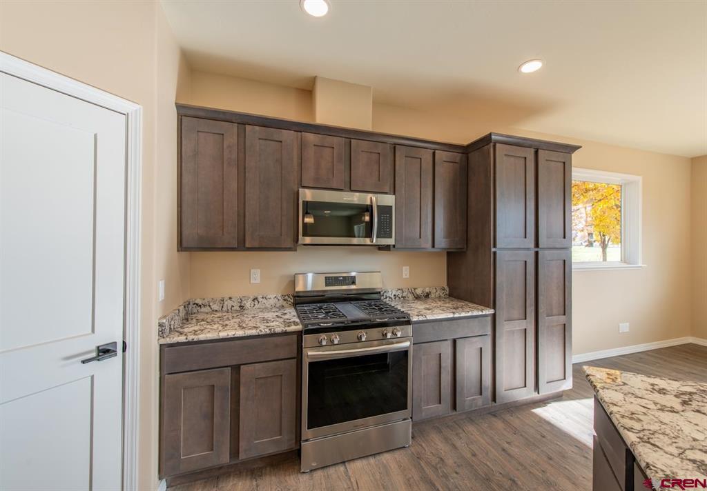 Montrose, Colorado, 81401, United States, 3 Bedrooms Bedrooms, ,2 BathroomsBathrooms,Residential,For Sale,1994283