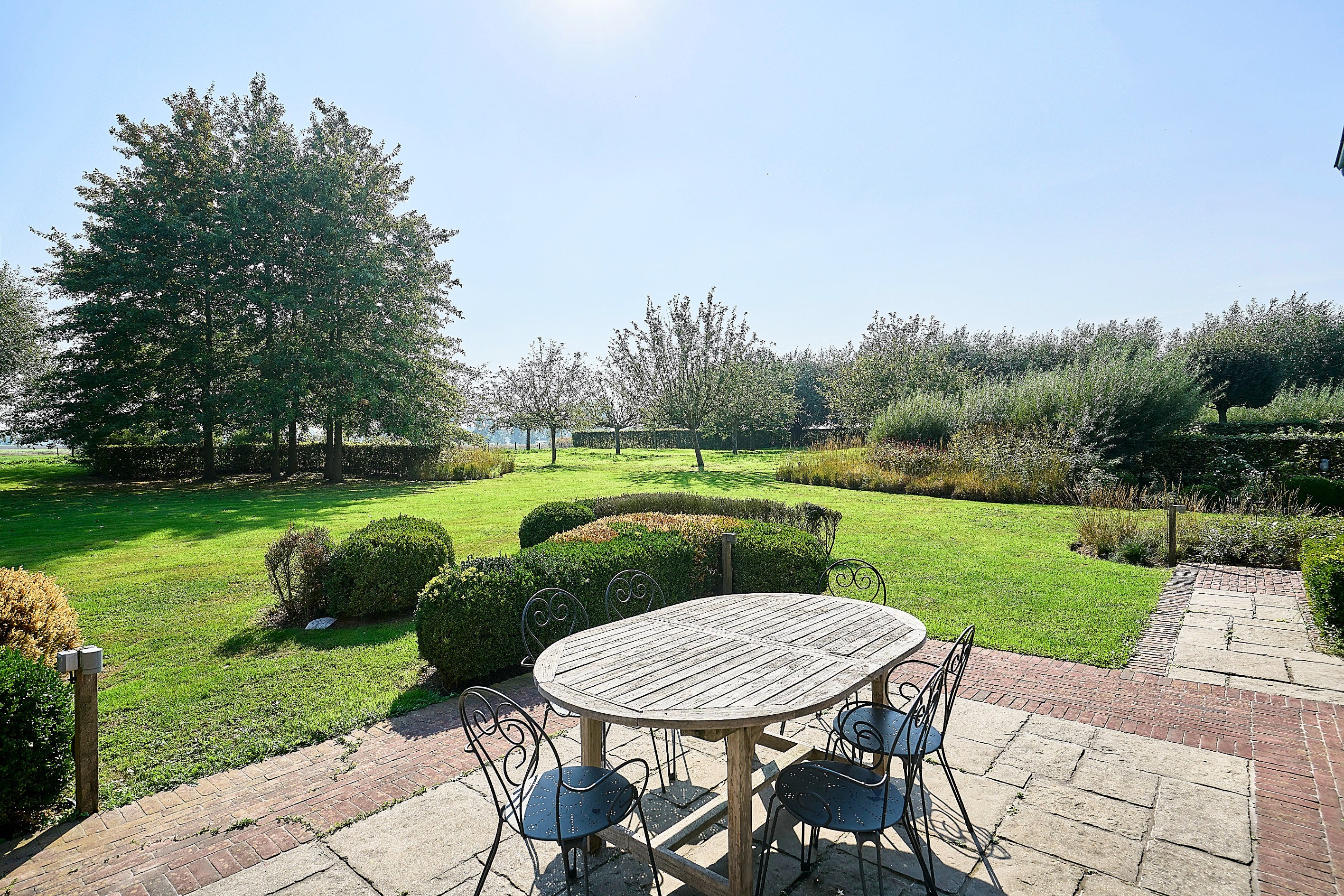  Substantial Property in Roncq Centre Ville - 300m² Living Space on 10,000m² Land - 物件實景