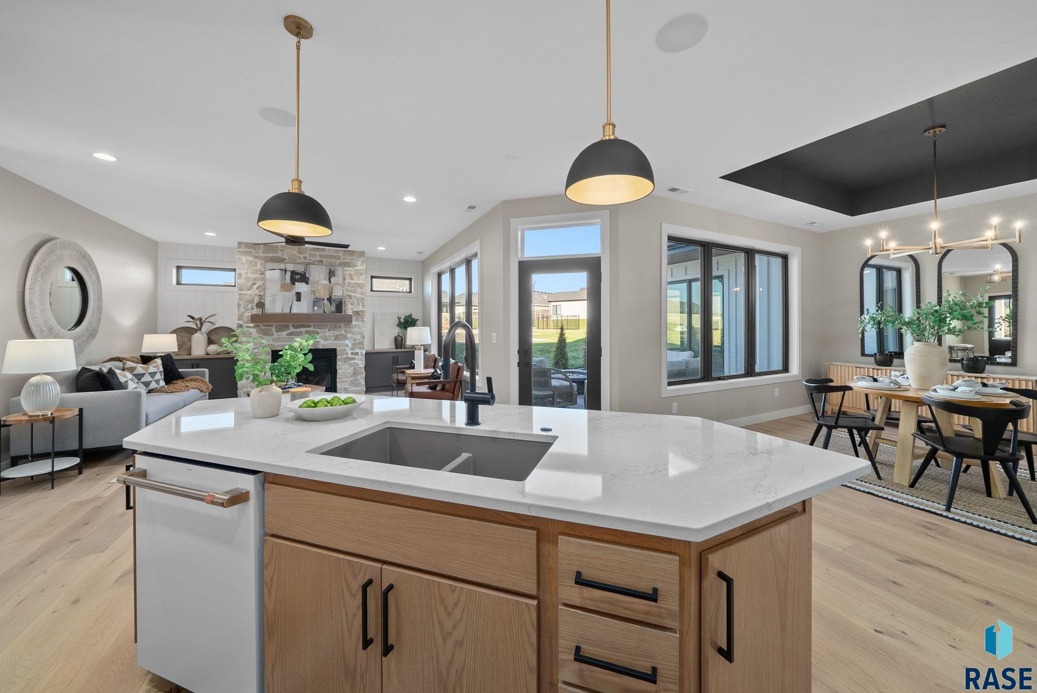 Sioux Falls, South Dakota, 57110, United States, 3 Bedrooms Bedrooms, ,3 BathroomsBathrooms,Residential,For Sale,2001465