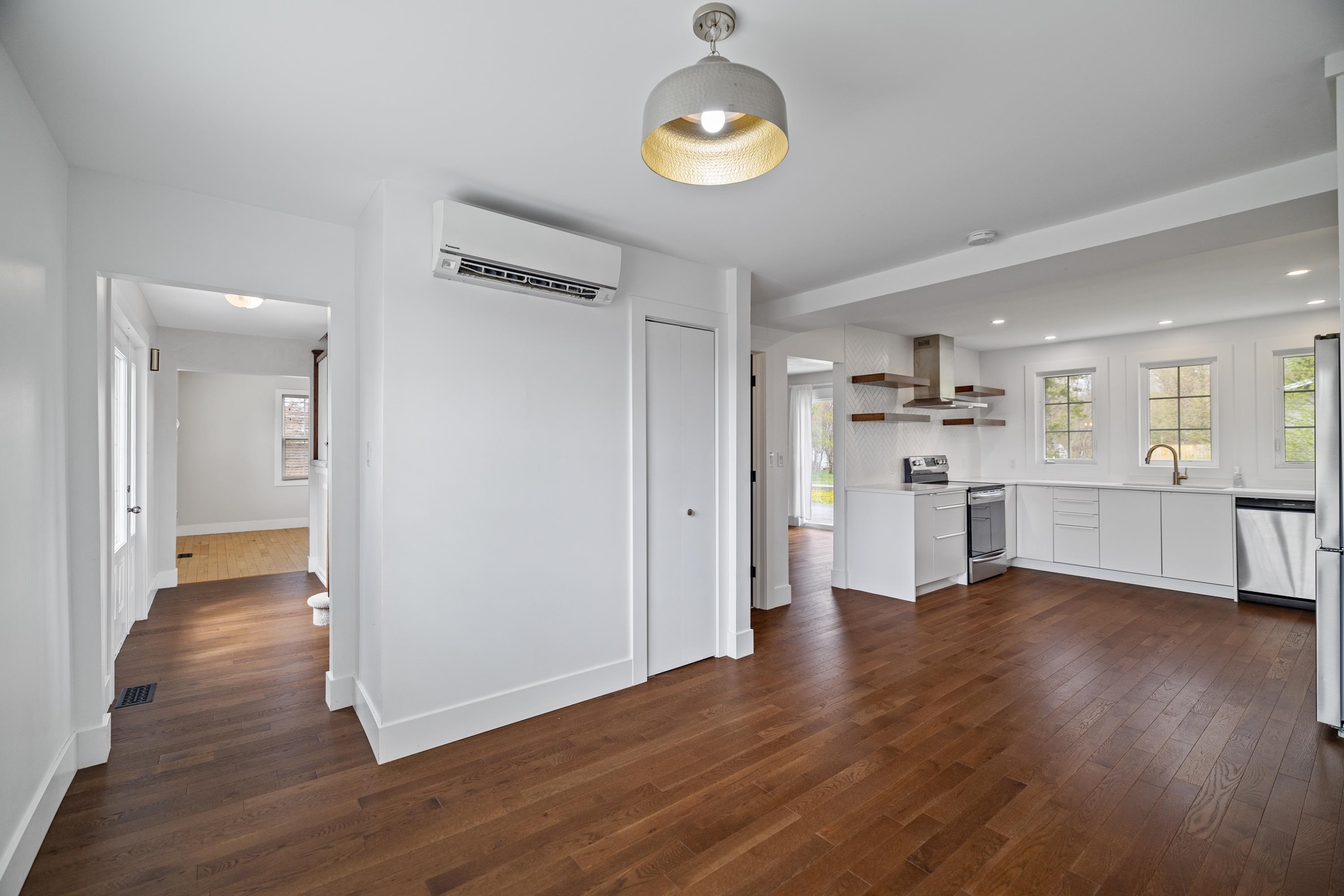 STRATFORD, Prince Edward Island, C1B 1L2, CA, 4 Bedrooms Bedrooms, ,3 BathroomsBathrooms,Residential,For Sale,1876187