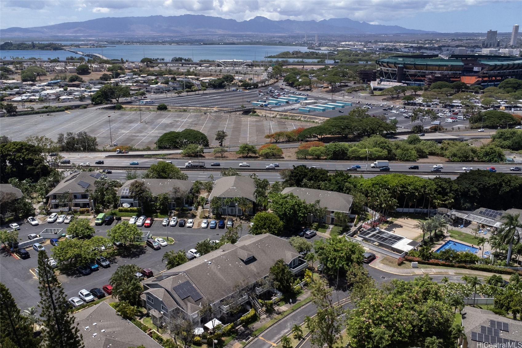 Honolulu, Hawaii, 96818, United States, 2 Bedrooms Bedrooms, ,2 BathroomsBathrooms,Residential,For Sale,1972744