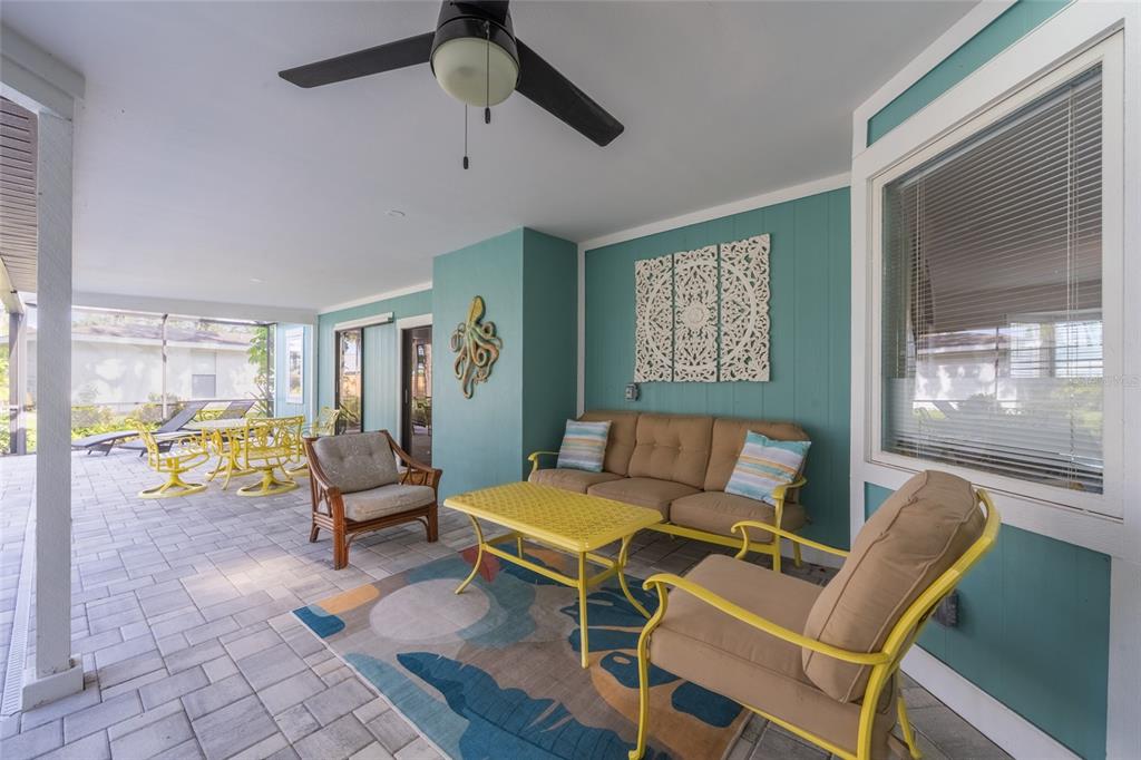 Sarasota, Florida, 34243, United States, 3 Bedrooms Bedrooms, ,4 BathroomsBathrooms,Residential,For Sale,1941793