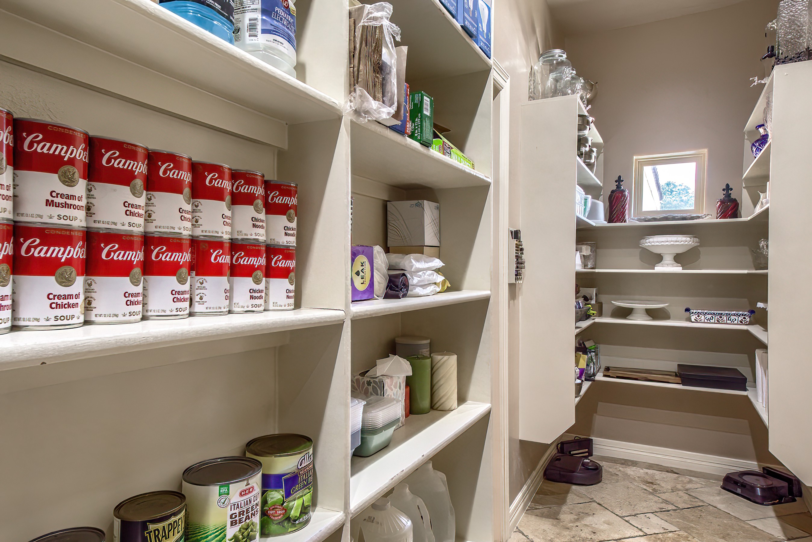 Seguin, Texas, 78155, United States, 7 Bedrooms Bedrooms, ,7 BathroomsBathrooms,Residential,For Sale,1994199