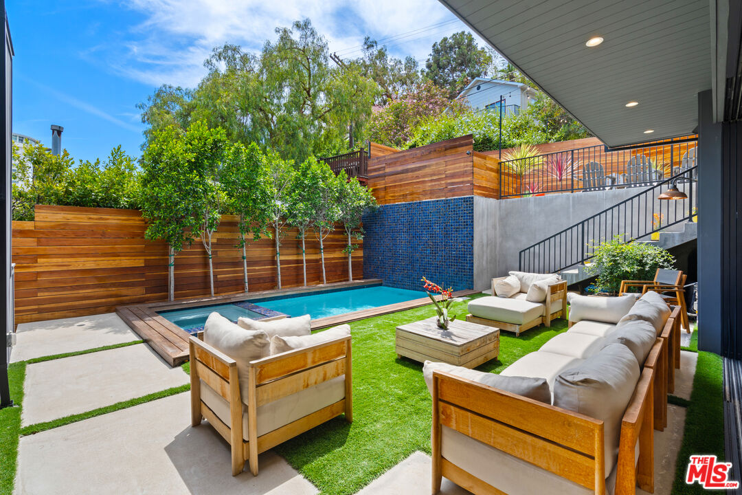Los Angeles, California, 90068, United States, 4 Bedrooms Bedrooms, ,4 BathroomsBathrooms,Residential,For Sale,1897073