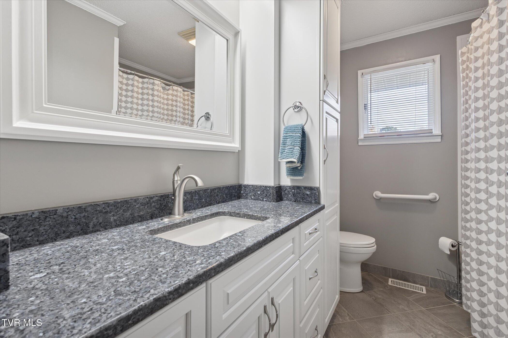 Johnson City, Tennessee, 37604, United States, 4 Bedrooms Bedrooms, ,3 BathroomsBathrooms,Residential,For Sale,1978550