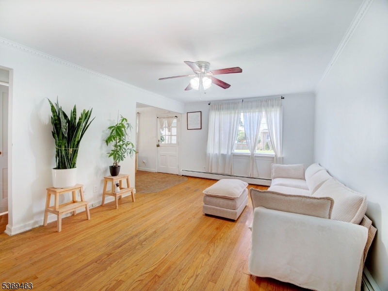 Union Twp., New Jersey, 07083, United States, 4 Bedrooms Bedrooms, ,2 BathroomsBathrooms,Residential,For Sale,1901304