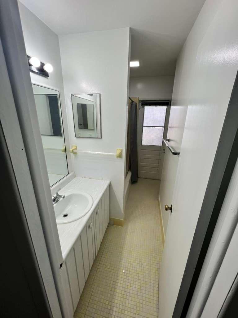 Temple Terrace, Florida, 33617, United States, 5 Bedrooms Bedrooms, ,3 BathroomsBathrooms,Residential,For Sale,1980610