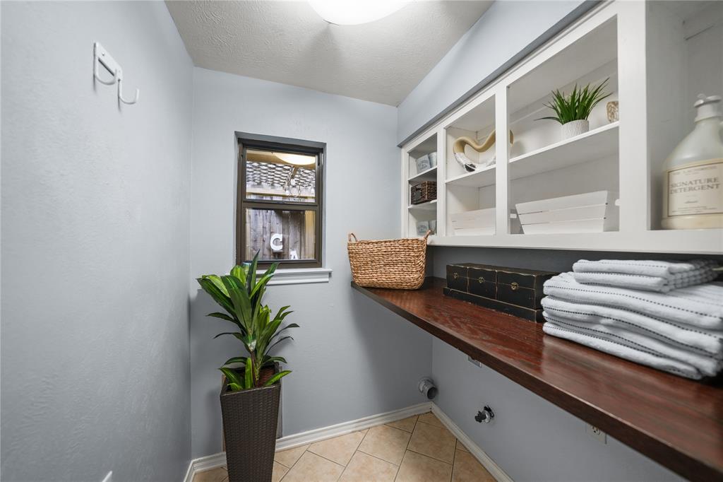 Dallas, Texas, 75248, United States, 3 Bedrooms Bedrooms, ,3 BathroomsBathrooms,Residential,For Sale,1971197