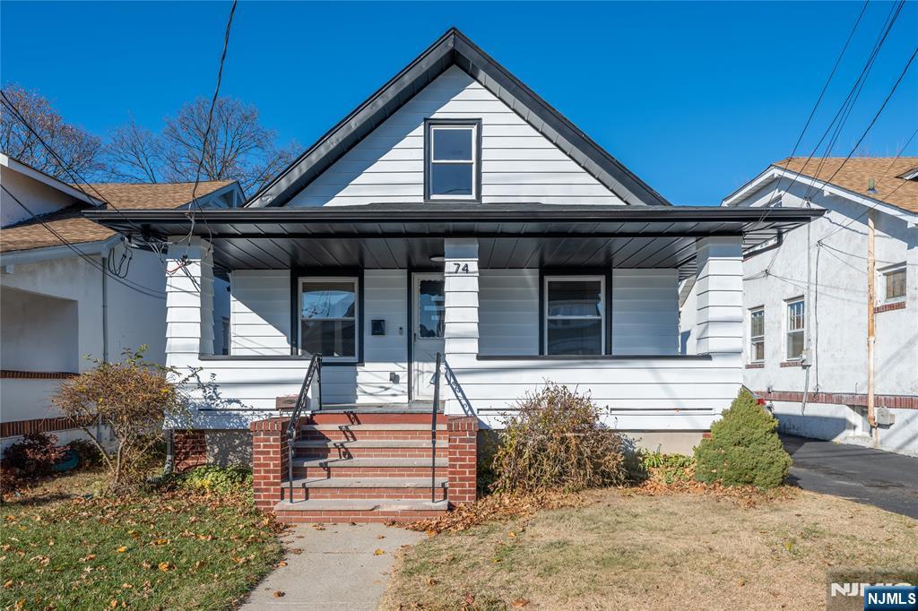 Clifton, New Jersey, 07011, United States, 4 Bedrooms Bedrooms, ,2 BathroomsBathrooms,Residential,For Sale,2003263