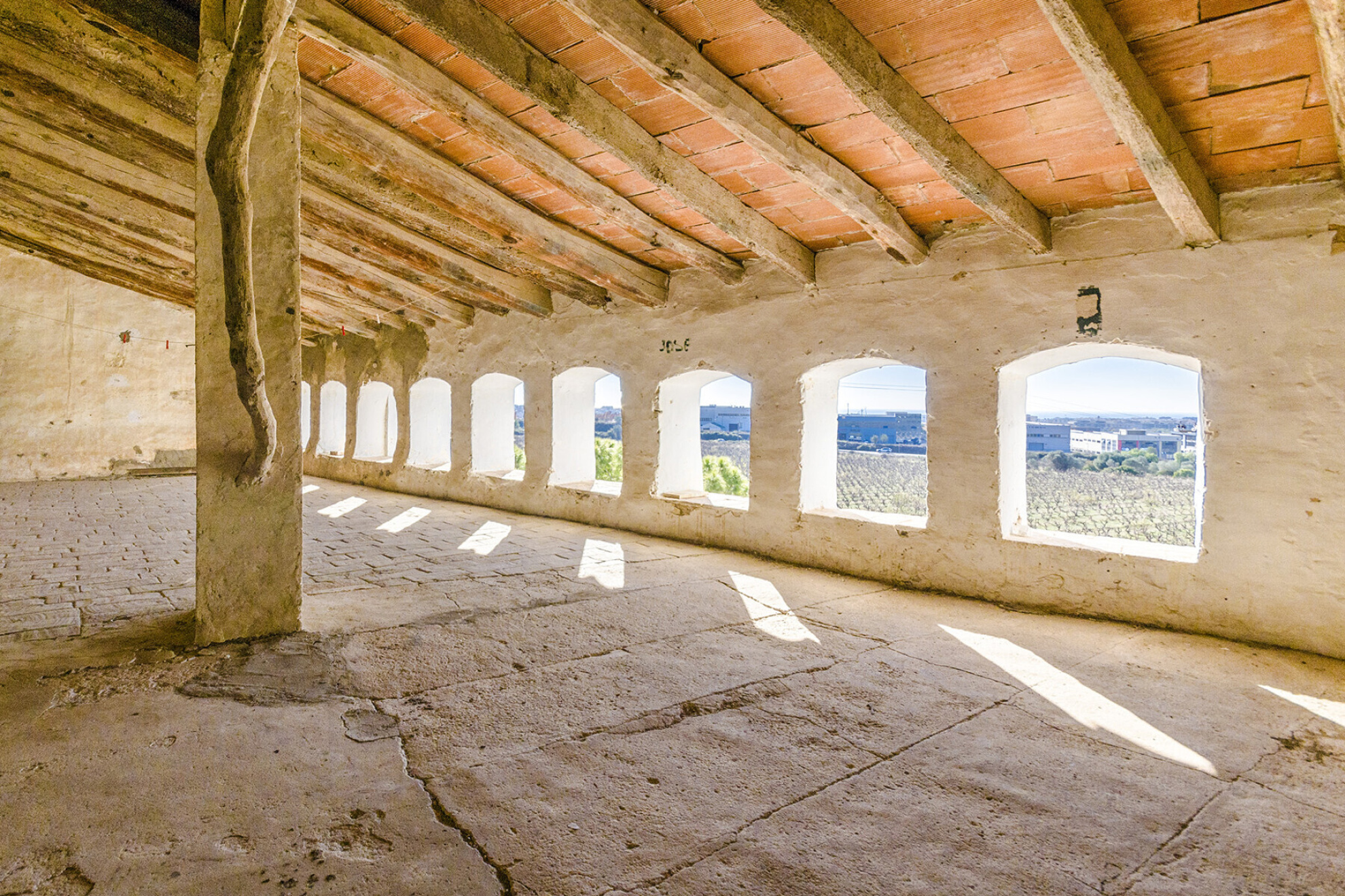  Masia with Vineyards and 3.13 Hectares in Vilanova i la Geltrú - 物件實景