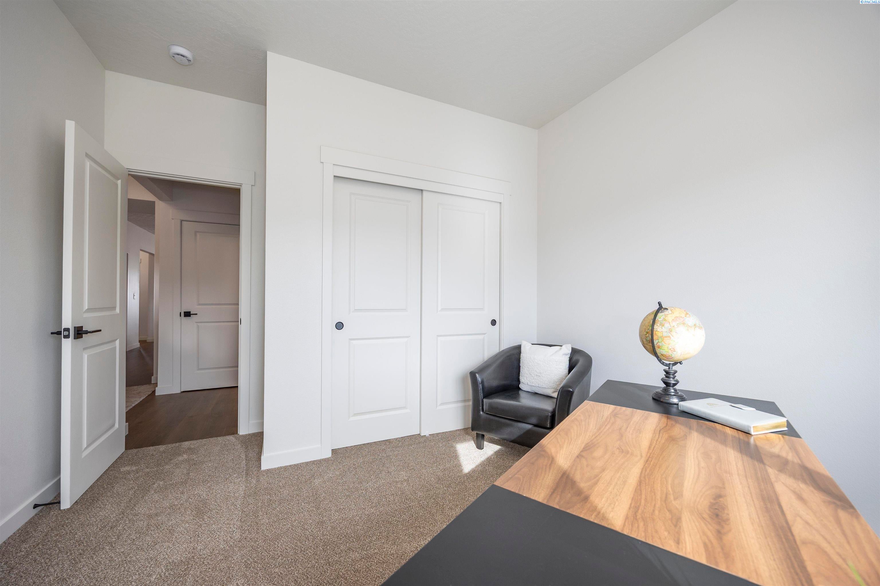 Prosser, Washington, 99350, United States, 4 Bedrooms Bedrooms, ,1 BathroomBathrooms,Residential,For Sale,1977826