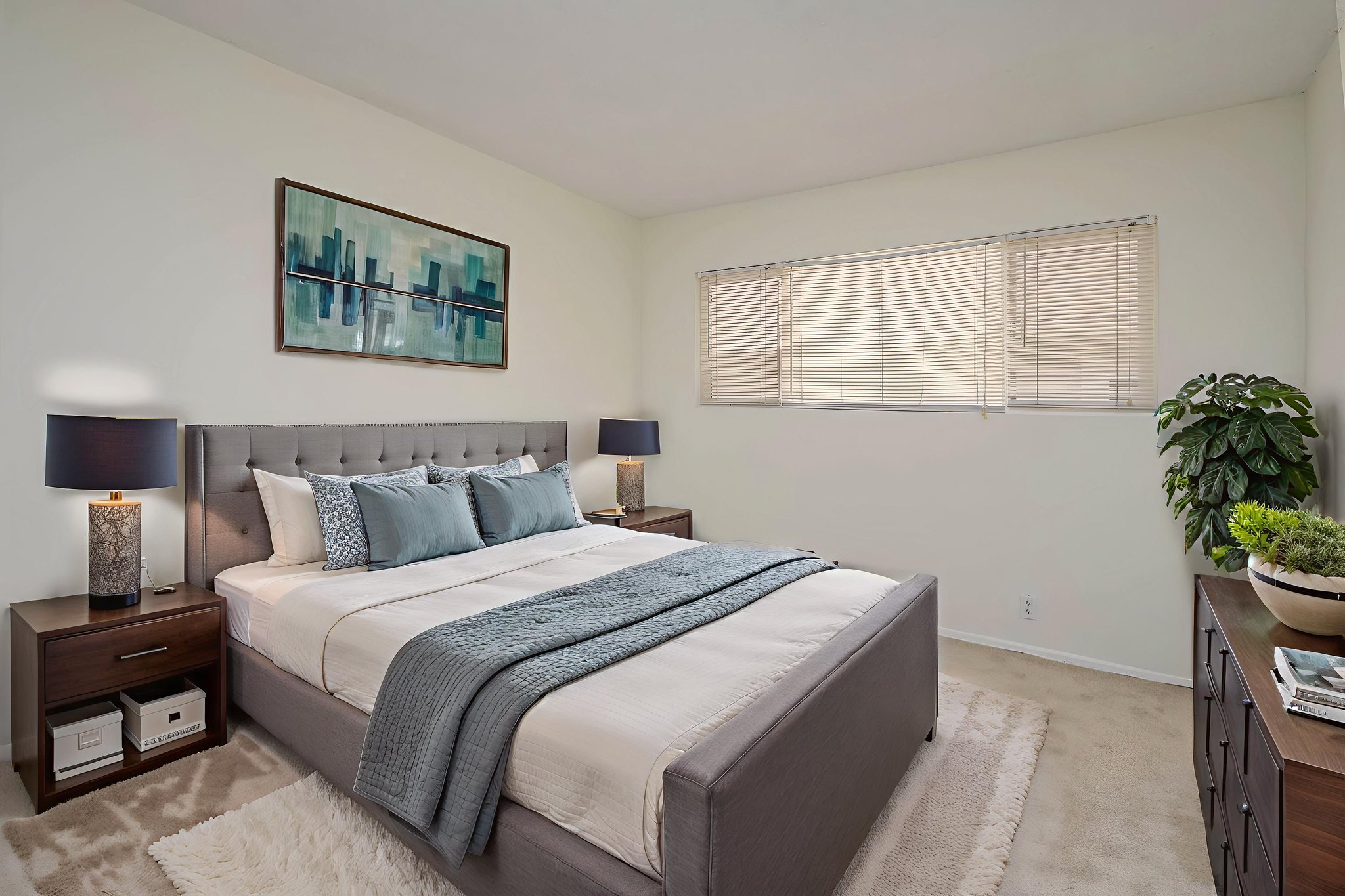 Culver City, California, 90232, United States, 2 Bedrooms Bedrooms, ,2 BathroomsBathrooms,Residential,For Sale,1921770