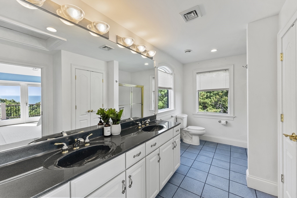 Plymouth, Massachusetts, 02360, United States, 4 Bedrooms Bedrooms, ,4 BathroomsBathrooms,Residential,For Sale,1903288