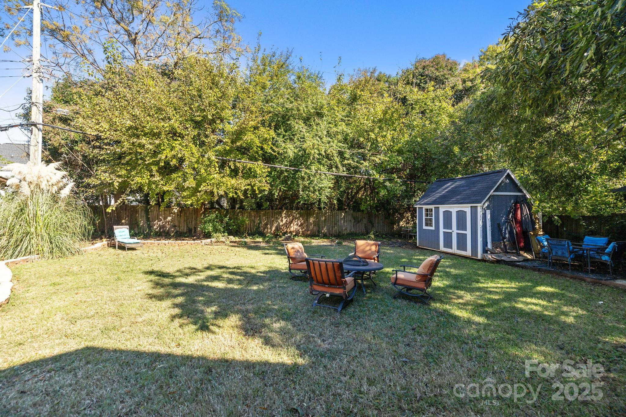 Charlotte, North Carolina, 28205, United States, 2 Bedrooms Bedrooms, ,2 BathroomsBathrooms,Residential,For Sale,1987651