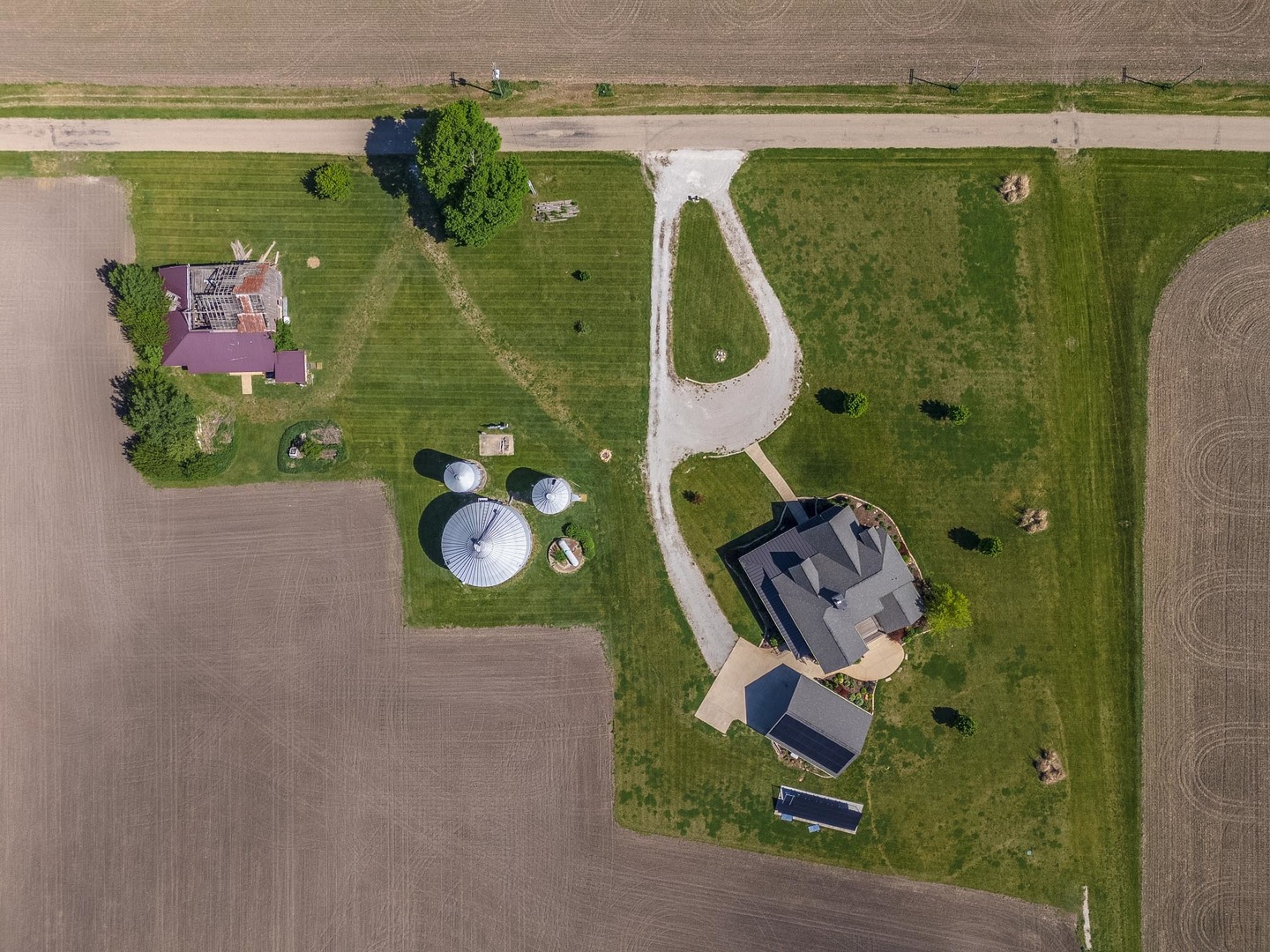 Hudson, Illinois, 61748, United States, 3 Bedrooms Bedrooms, ,5 BathroomsBathrooms,Residential,For Sale,1987913